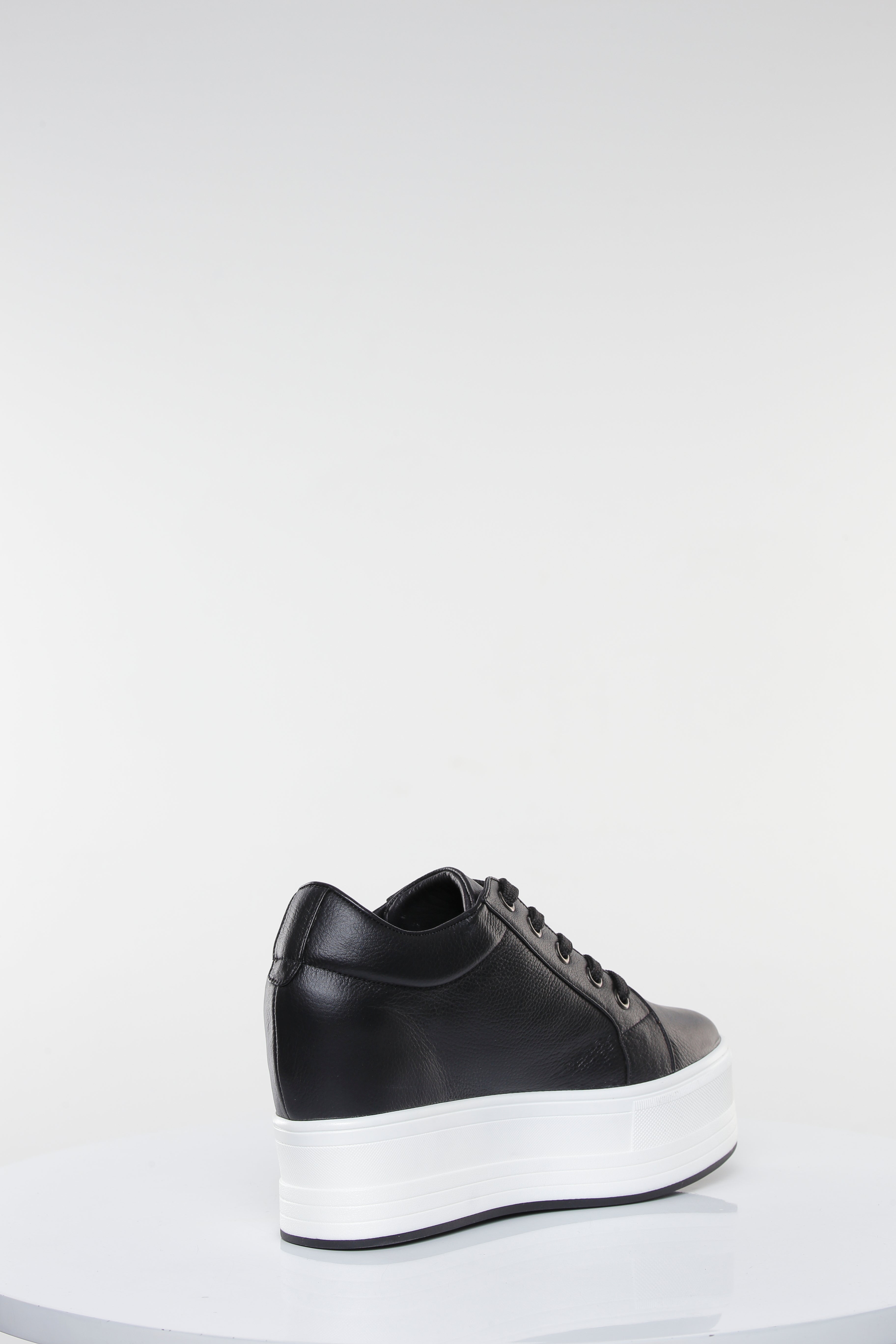 LOVE PLATFORM LOW (2018) BLACK STAR EDITION