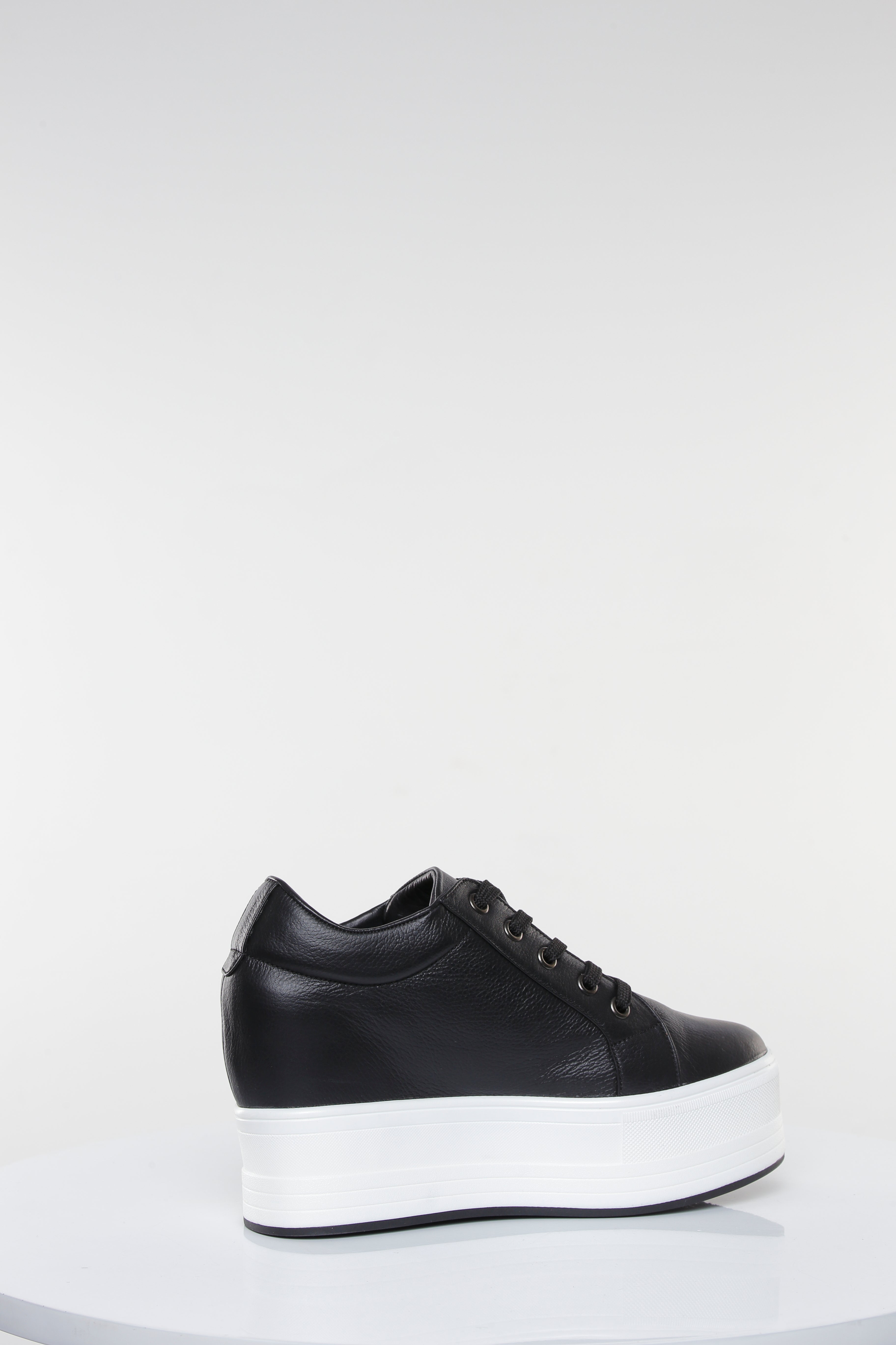 LOVE PLATFORM LOW (2018) BLACK STAR EDITION