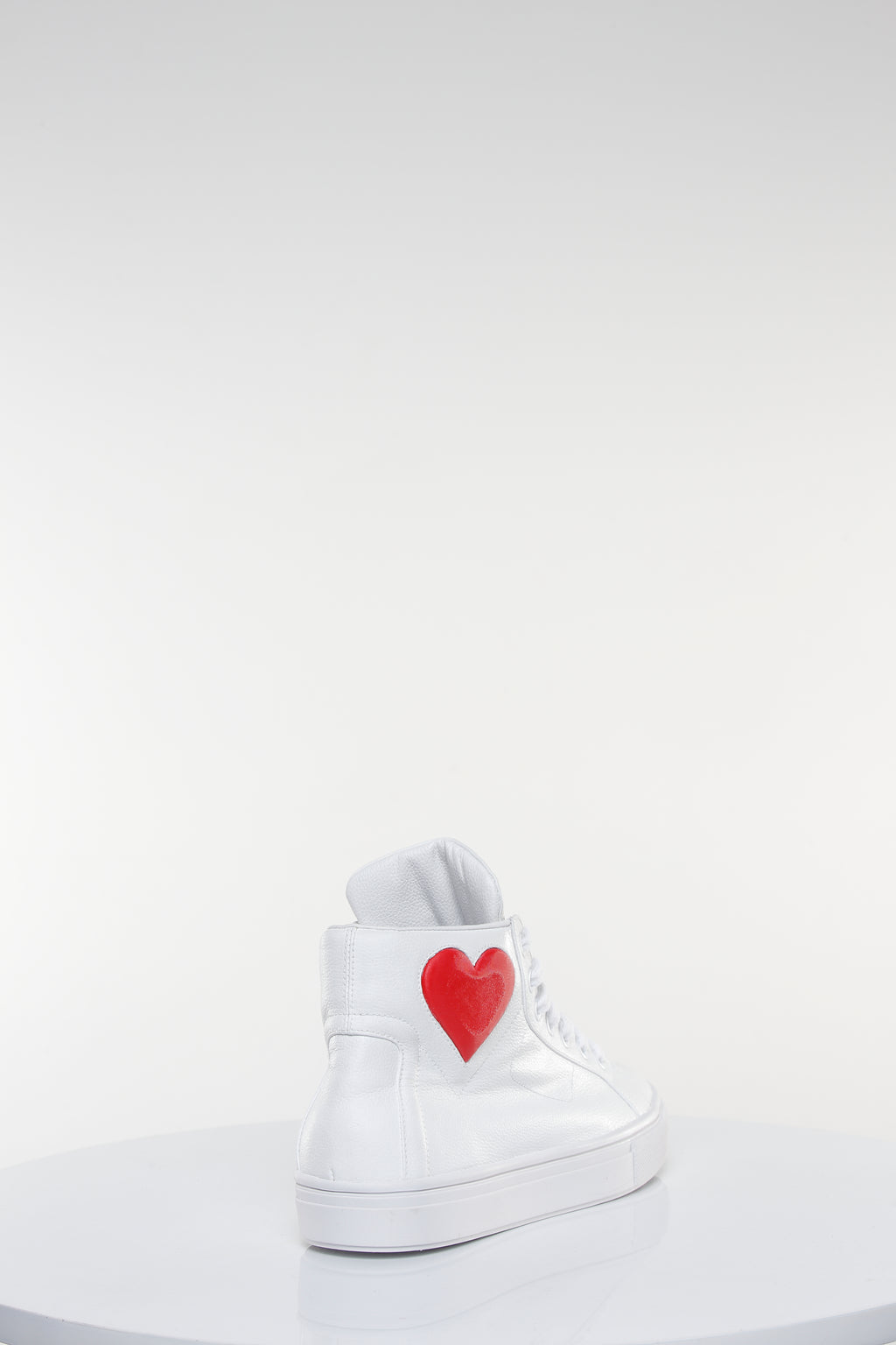 LOVE HIGH–TOP (2018)  RED HEART EDITION