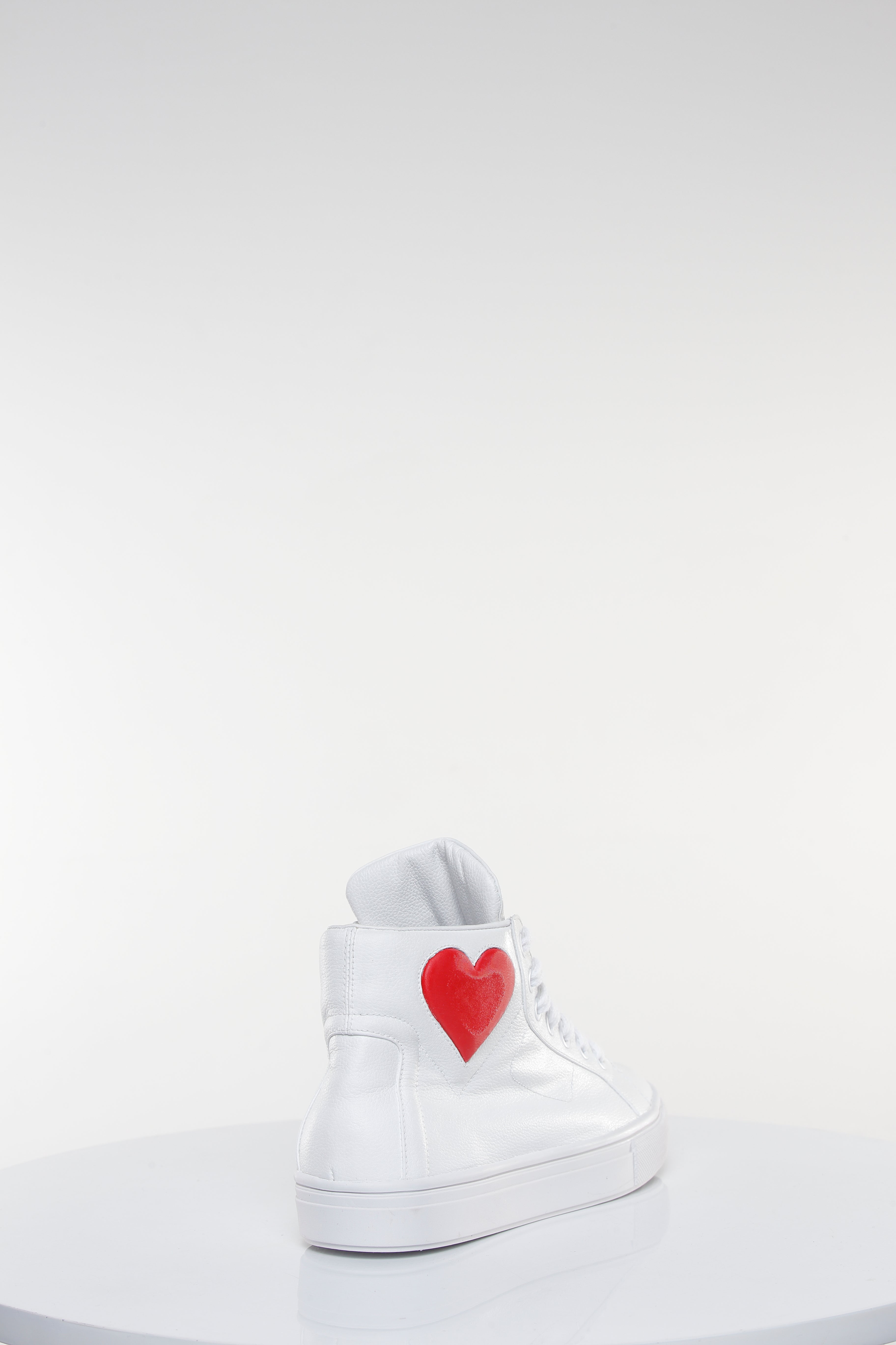 LOVE HIGH–TOP (2018)  RED HEART EDITION