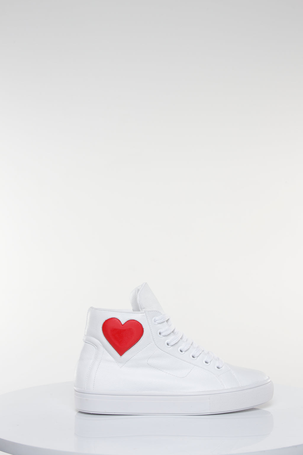 LOVE HIGH–TOP (2018)  RED HEART EDITION