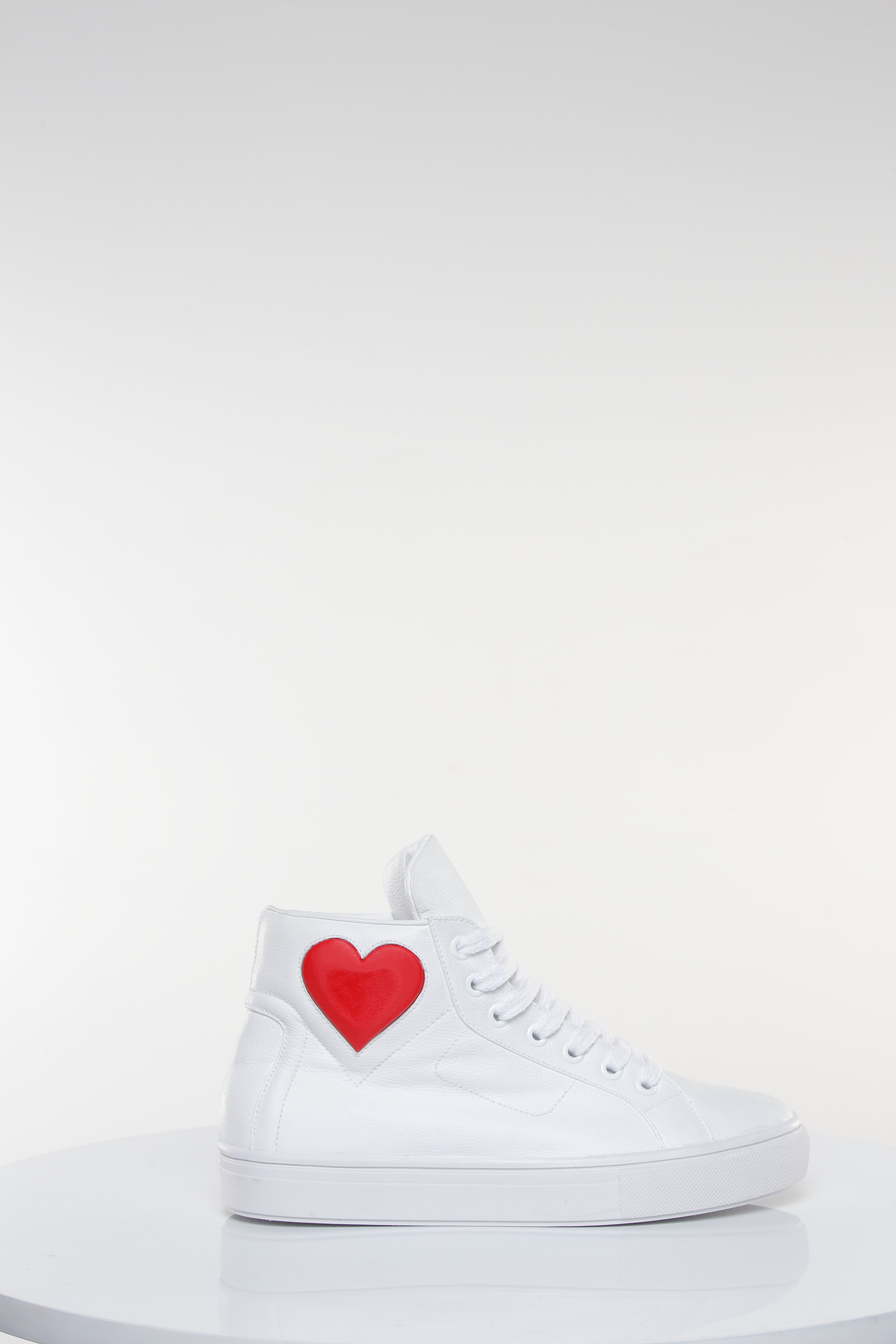 LOVE HIGH–TOP (2018)  RED HEART EDITION