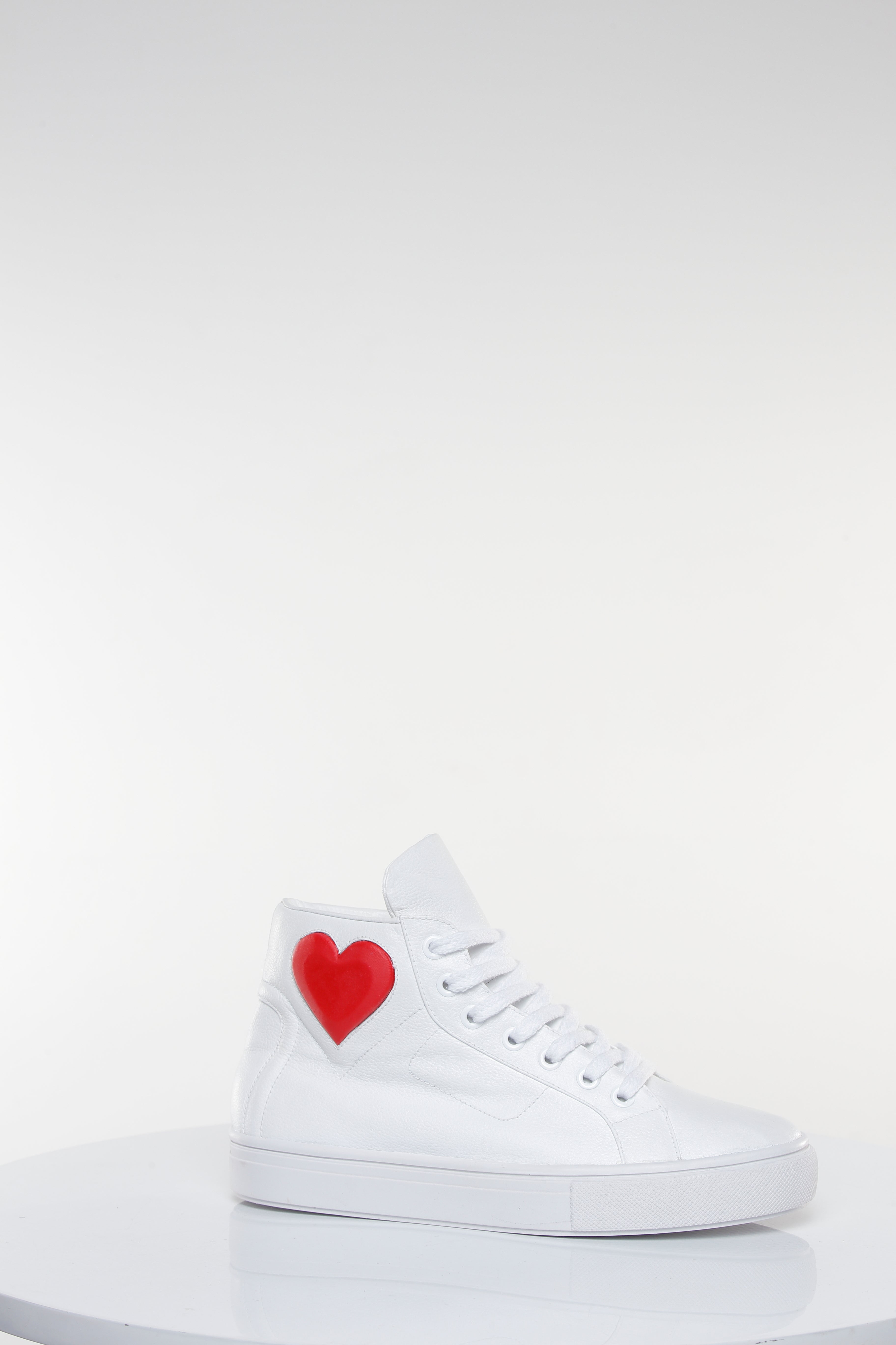 LOVE HIGH–TOP (2018)  RED HEART EDITION