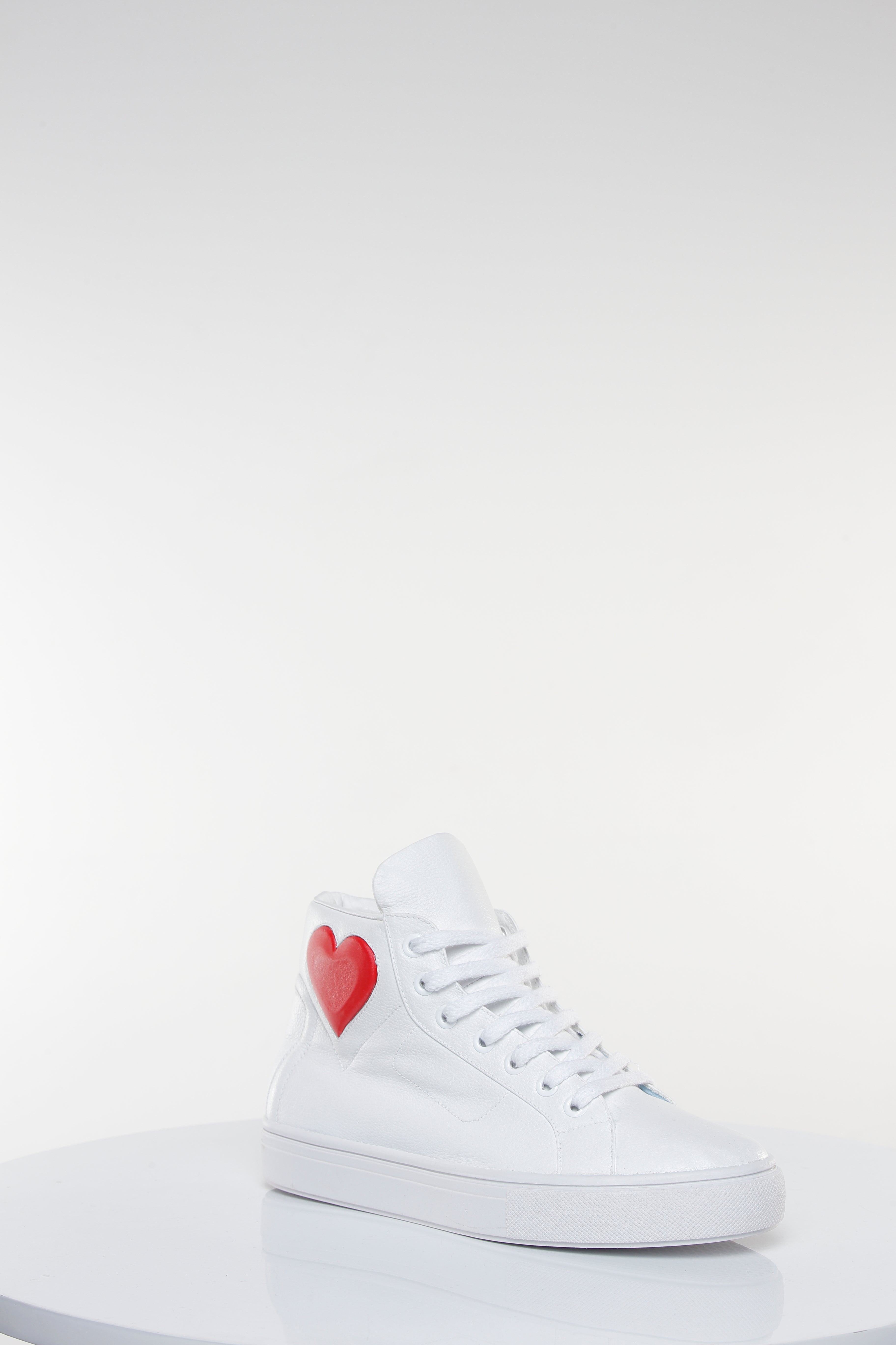 LOVE HIGH–TOP (2018)  RED HEART EDITION