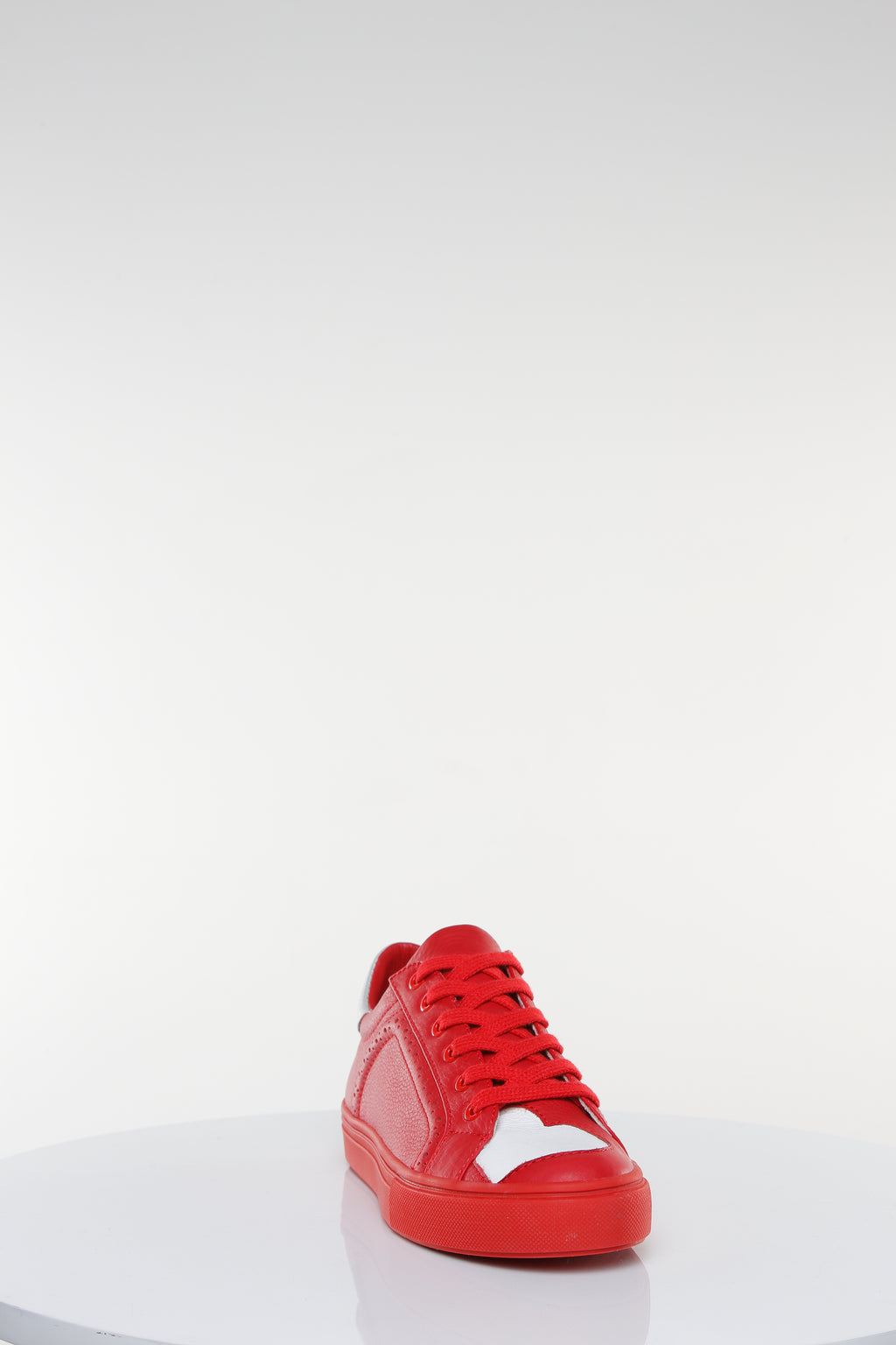 LOVE LOW–TOP (2018)  White Heart Edition